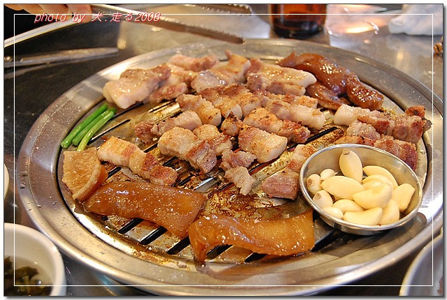 마당쇠껍데기와소금구이 이미지